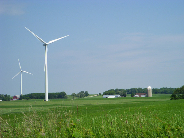 Wind power energy footprint: The 129-mw Forward Wind Energy center Project near Fond Du Lac, Wisconsin, that came online in 2008. Photo credit: US DOE.